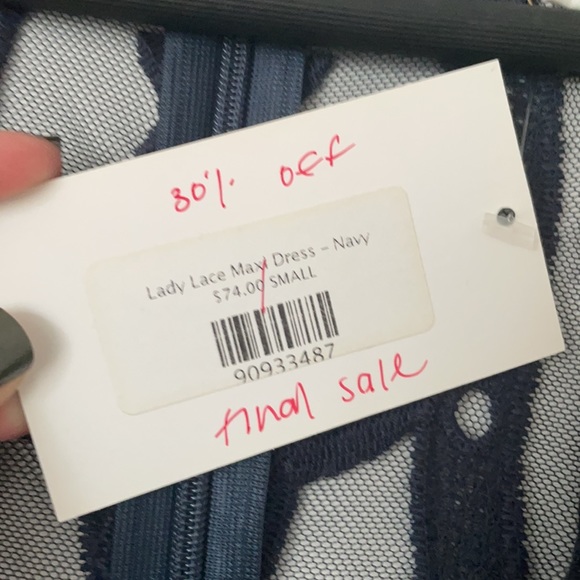 Dress - Picture 3 of 4